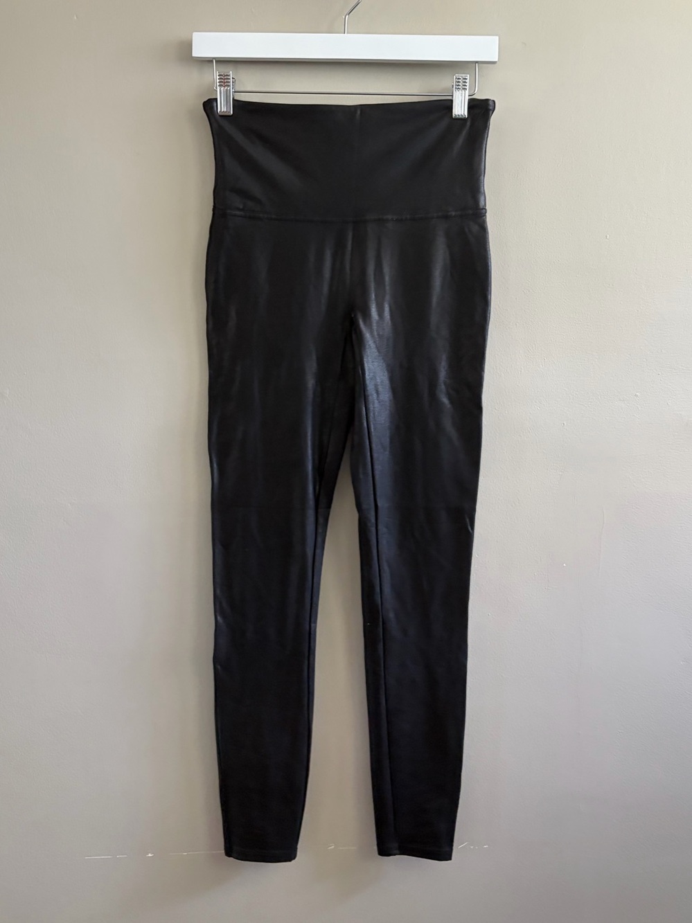 SPANX Black Faux Leather Legging Size Large High Waist Slimming